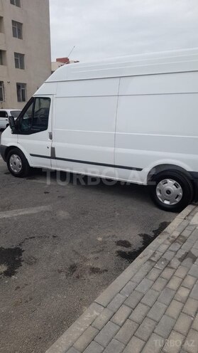 Ford Transit-5