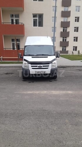 Ford Transit-1