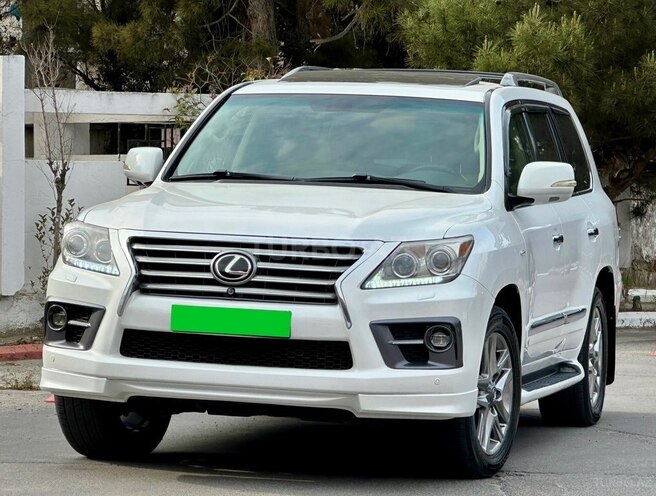 Lexus LX 570-1