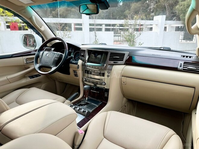 Lexus LX 570-7