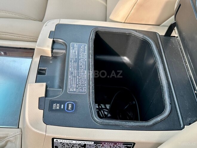 Lexus LX 570-18