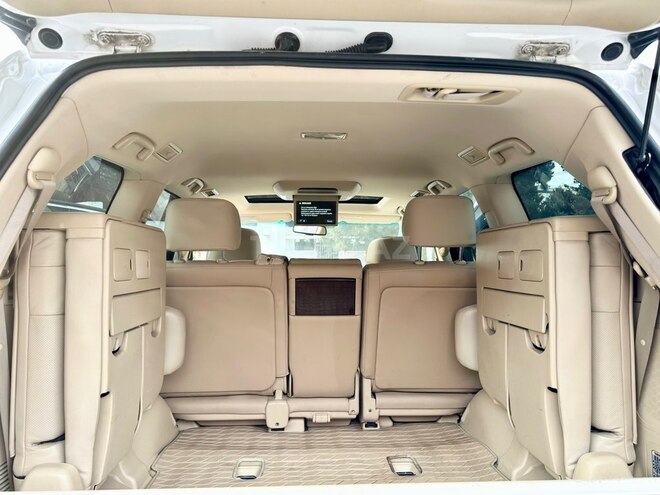 Lexus LX 570-13