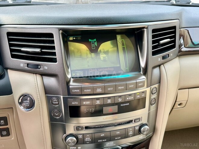 Lexus LX 570-19