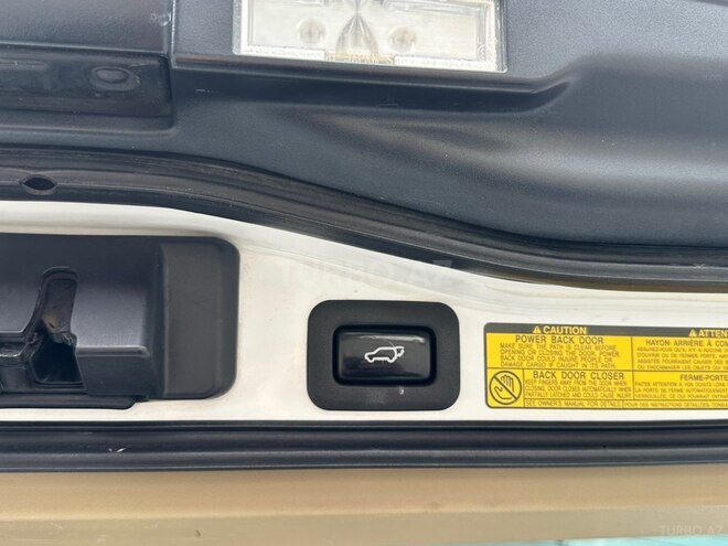 Lexus LX 570-15
