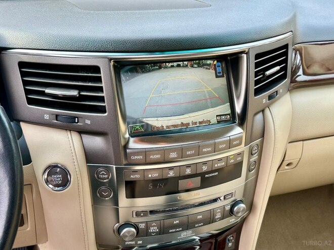 Lexus LX 570-20