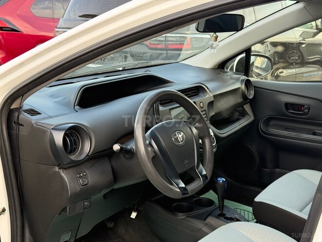 Toyota Aqua 2017, 145,000 km - 1.5 l - Bakı