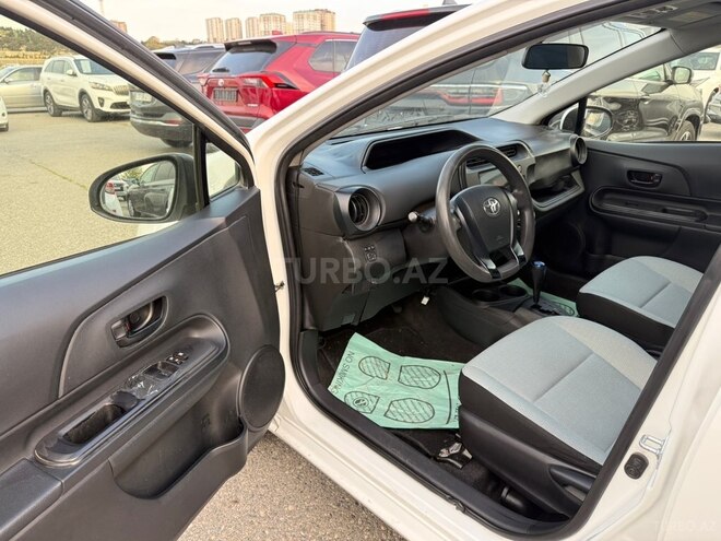 Toyota Aqua 2017, 145,000 km - 1.5 l - Bakı