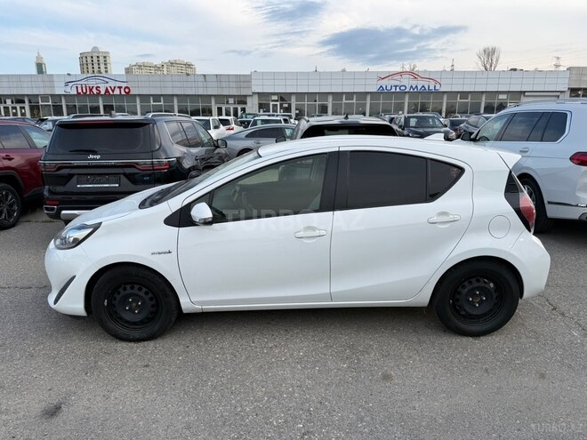 Toyota Aqua 2017, 145,000 km - 1.5 l - Bakı