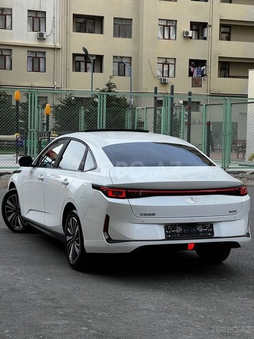 Changan Qiyuan A05-4