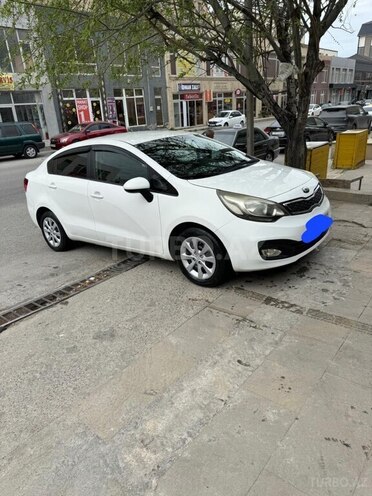 Kia Rio-2