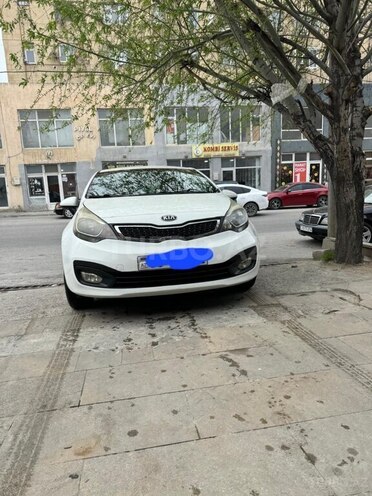 Kia Rio-1