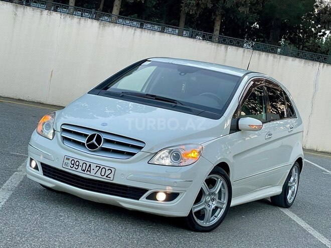Mercedes B 200-2