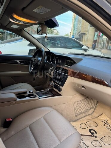 Mercedes C 250-7
