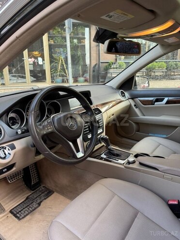 Mercedes C 250-6