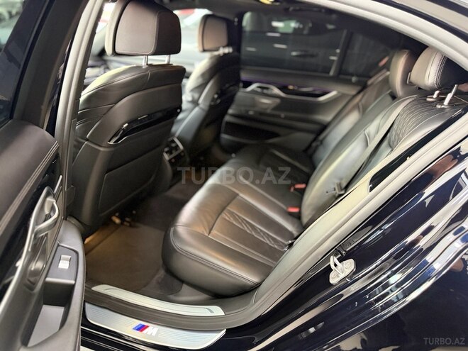 BMW 740-30