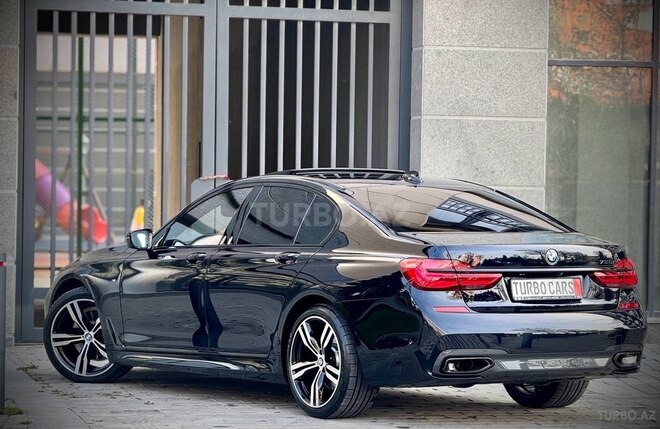 BMW 740-8