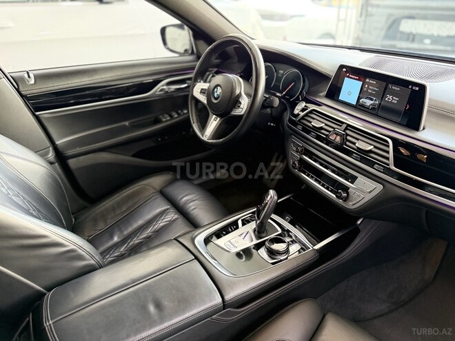 BMW 740-33