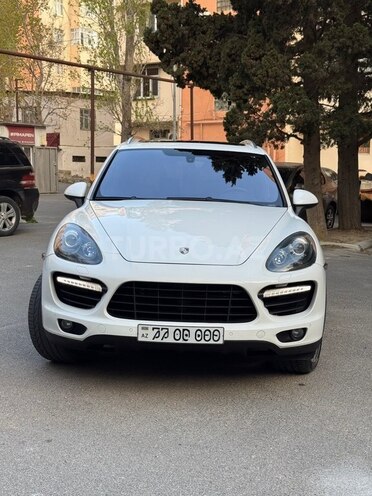 Porsche Cayenne-2
