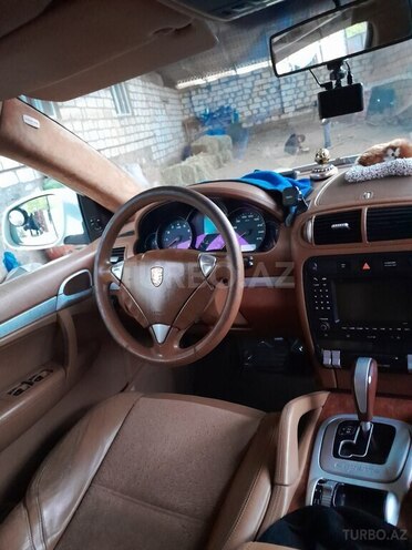 Porsche Cayenne-7