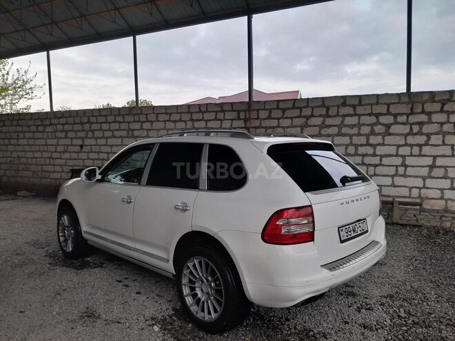 Porsche Cayenne-3
