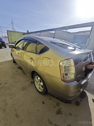 Toyota Prius-9
