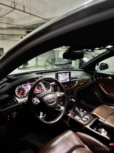 Audi A6-10