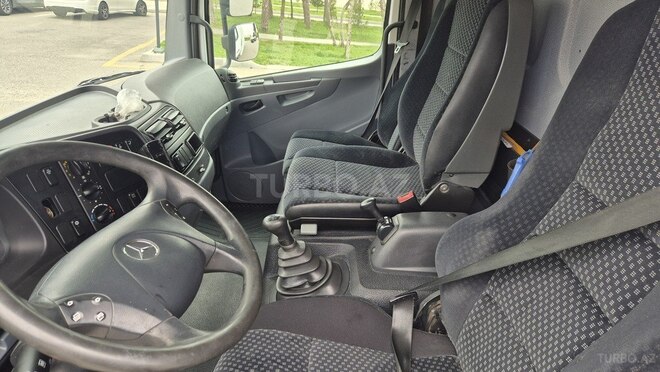 Mercedes Atego 818-4