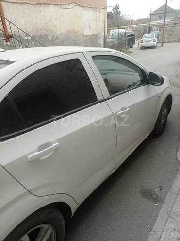 Chevrolet Aveo-7