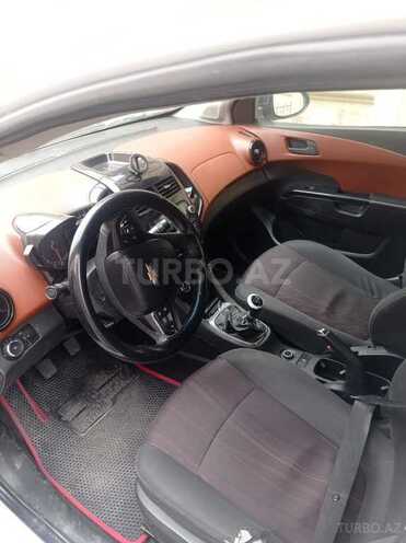 Chevrolet Aveo-3