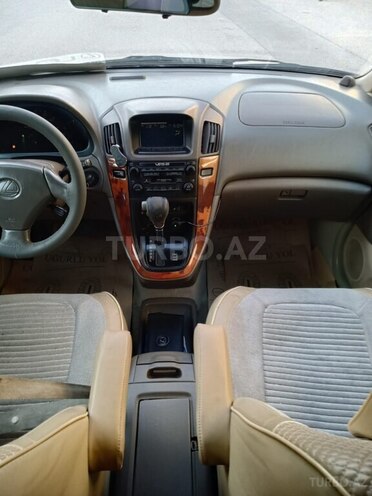 Lexus RX 300-10