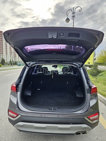 Hyundai Santa Fe-14