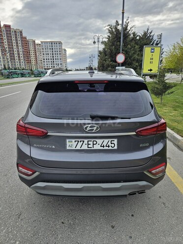 Hyundai Santa Fe-4