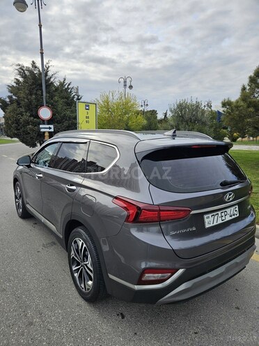 Hyundai Santa Fe-17