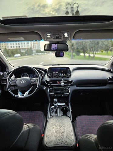 Hyundai Santa Fe-5