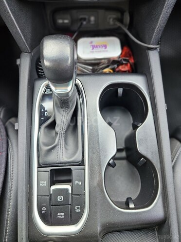 Hyundai Santa Fe-10