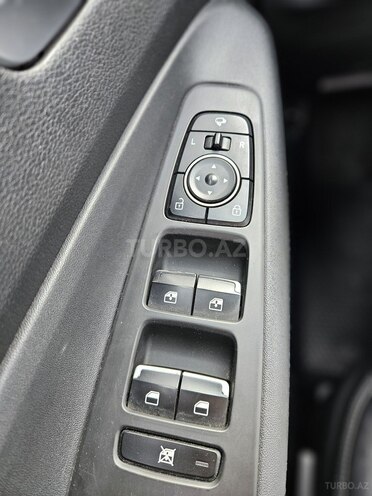 Hyundai Santa Fe-7