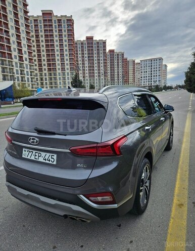 Hyundai Santa Fe-18