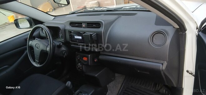 Toyota Probox-16