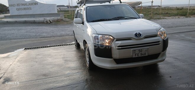 Toyota Probox-13