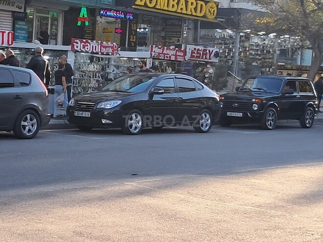 Hyundai Elantra 2009, 250,000 km - 2.0 l - Bakı