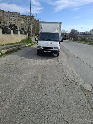 Ford Transit-5