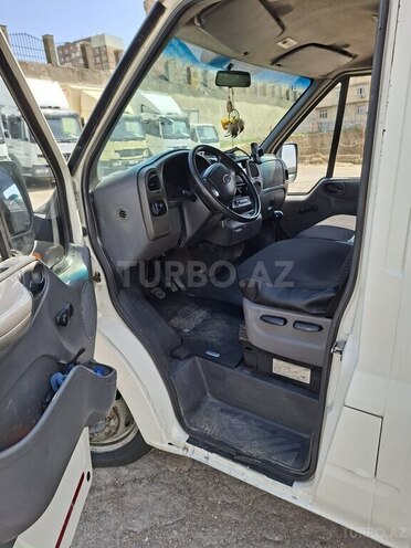 Ford Transit-7