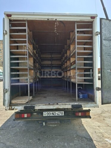 Ford Transit-15