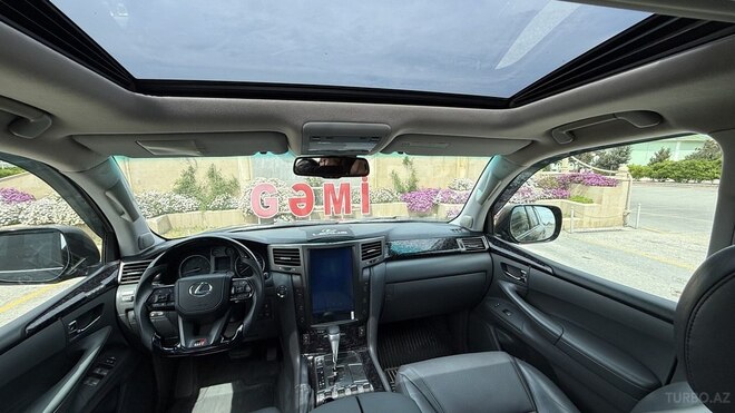 Lexus LX 570-16