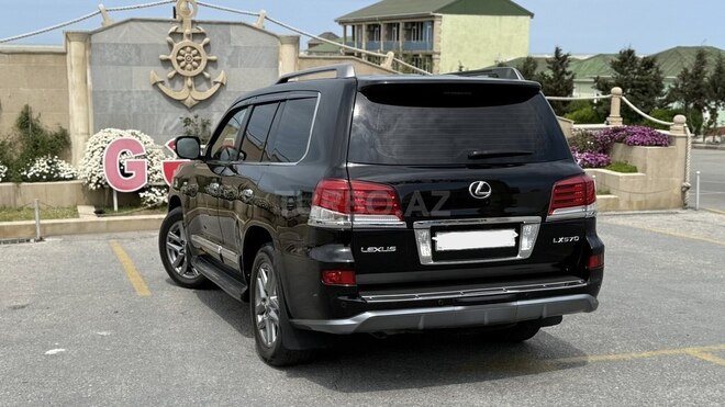 Lexus LX 570-12