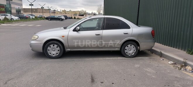 Nissan Sunny-3