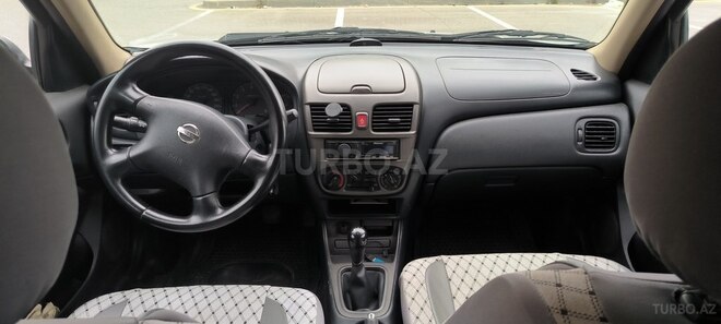 Nissan Sunny-7