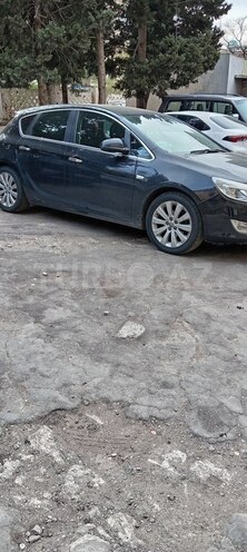 Opel Astra 2011, 212,000 km - 1.3 l - Bakı