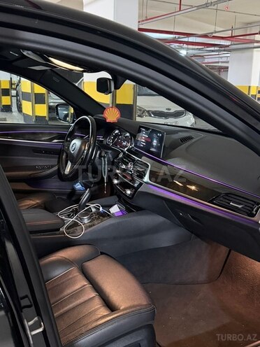 BMW 530-11