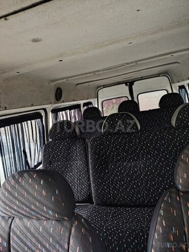 Ford Transit-7
